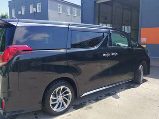 2022 Toyota Alphard III Рестайлинг, чёрный, 5500000 рублей, вид 1