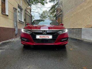 2020 Honda Accord X, красный, 1650000 рублей, вид 2