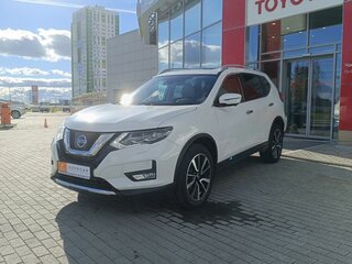 2018 Nissan X-Trail III Рестайлинг, белый, 2408000 рублей, вид 1