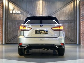 2022 Lexus RX 300 IV Рестайлинг, серебристый, 6100000 рублей, вид 3