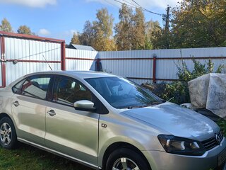 2011 Volkswagen Polo V, золотистый, 650000 рублей, вид 1