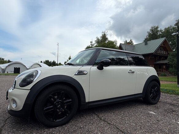 2012 Mini Hatch Cooper II (R56) Рестайлинг, белый - вид 11