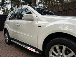 2011 Mercedes-Benz M-Класс 350 II (W164) Рестайлинг, белый, 1500000 рублей, вид 3