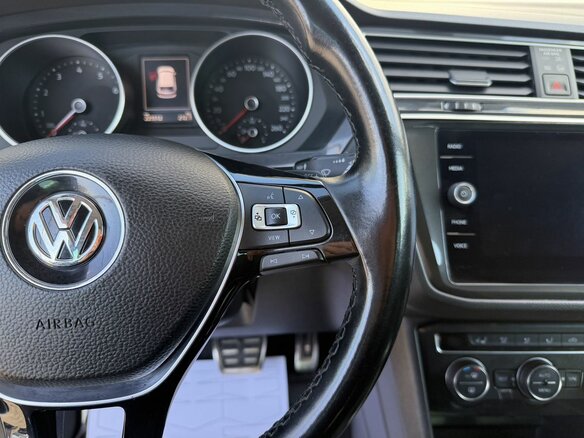 2018 Volkswagen Tiguan II, синий, 1750000 рублей - вид 17