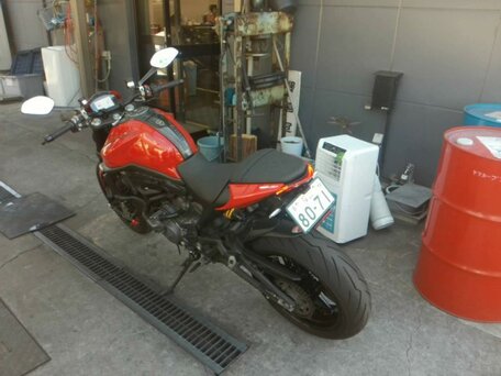 2023 Ducati Monster 937, красный, 975000 рублей, вид 3