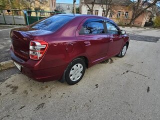 2014 Chevrolet Cobalt II, красный, 699000 рублей, вид 3