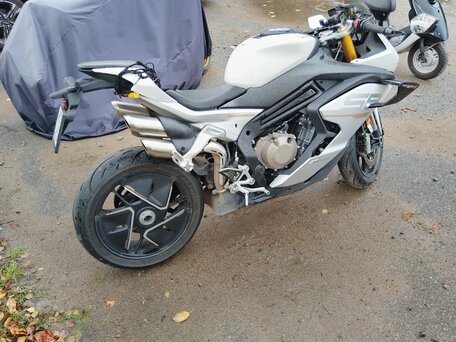 2026 CFMoto 750SR-S, белый, 780000 рублей, вид 4
