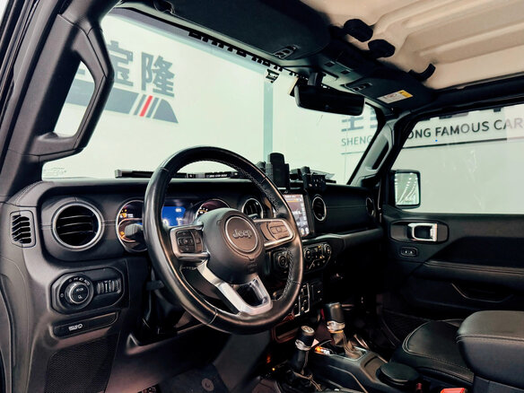 2023 Jeep Gladiator II (JT) Рестайлинг, чёрный, 6510000 рублей - вид 6
