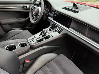 2019 Porsche Panamera GTS II, красный, 8500000 рублей, вид 5