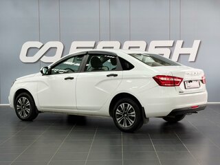 2017 Lada (ВАЗ) Vesta I, белый, 800000 рублей, вид 2