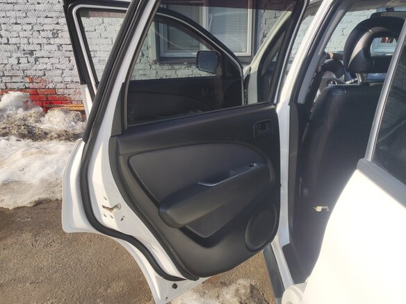 2003 Mitsubishi Outlander I, белый, 690000 рублей - вид 15
