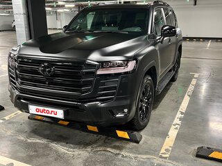 2024 Toyota Land Cruiser 300 Series, чёрный, 13700000 рублей, вид 1
