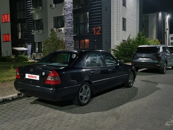 1997 Mercedes-Benz C-Класс 230 I (W202), чёрный, 440000 рублей - вид 1