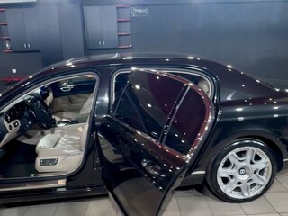 2007 Bentley Continental Flying Spur, чёрный, 3000000 рублей, вид 3