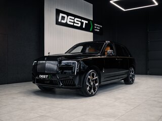 2025 Rolls-Royce Cullinan Black Badge I Рестайлинг (Series II), чёрный, 58000000 рублей, вид 1