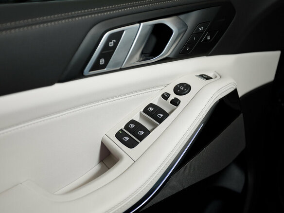 2026 BMW X5 40i IV (G05/G18) Рестайлинг, чёрный, 14555000 рублей - вид 14