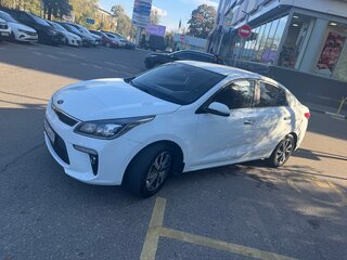 2017 Kia Rio IV, белый, 1200000 рублей, вид 1