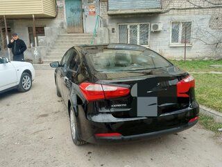 2013 Kia Cerato III, чёрный, 900000 рублей, вид 4