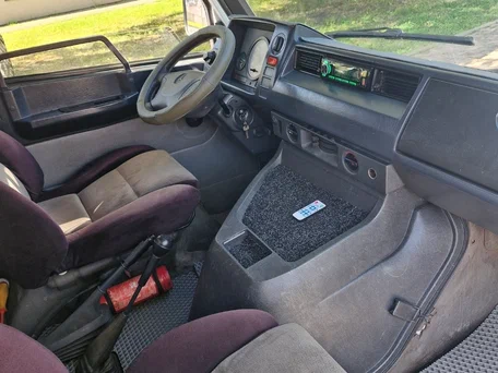 1993 Mercedes-Benz MB 100, белый, 550000 рублей, вид 3
