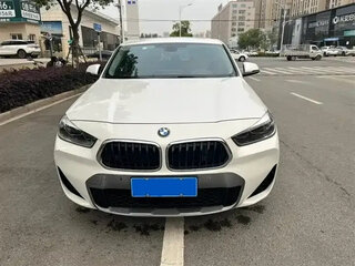 2022 BMW X2 sDrive18i I (F39), белый, 1980000 рублей, вид 2