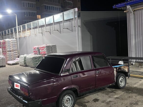 2007 Lada (ВАЗ) 2107, пурпурный, 100000 рублей - вид 7