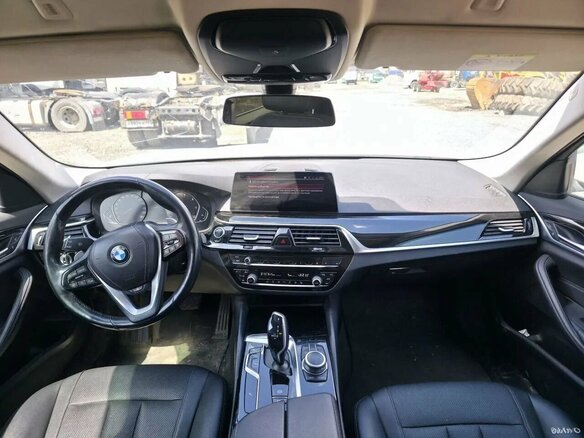 2021 BMW 5 серии 520d xDrive VII (G30/G31/G38) Рестайлинг, белый, 3950000 рублей - вид 12