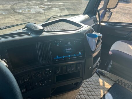 2013 Volvo FH, синий, 4500000 рублей, вид 5