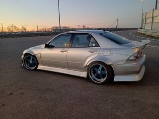 1999 Lexus IS 200 I, серебристый, 1300000 рублей, вид 3