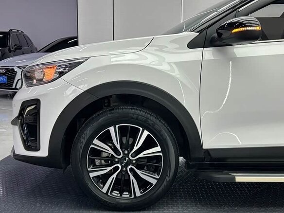 2021 Kia KX1, белый, 1120000 рублей - вид 4