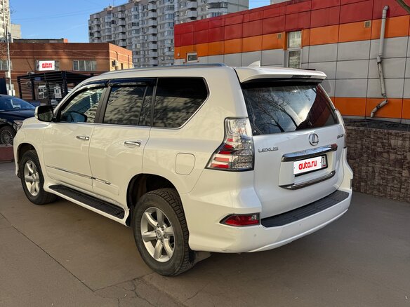 2016 Lexus GX 460 II Рестайлинг, белый, 4950000 рублей - вид 3