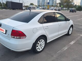 2013 Volkswagen Polo V, белый, 875000 рублей, вид 1