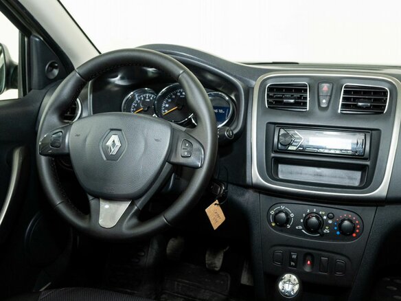2018 Renault Sandero II, бежевый, 675000 рублей - вид 12