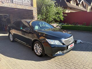 2013 Toyota Camry VII (XV50), чёрный, 1750000 рублей, вид 2