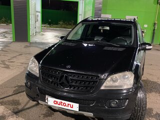 2006 Mercedes-Benz M-Класс 350 II (W164), чёрный, 600000 рублей, вид 3