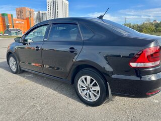 2017 Volkswagen Polo V Рестайлинг, чёрный, 1160000 рублей, вид 5