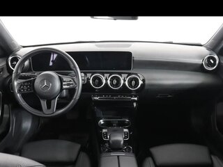 2019 Mercedes-Benz A-Класс 200 IV (W177), чёрный, 1900000 рублей, вид 3