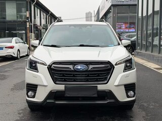 2023 Subaru Forester V Рестайлинг, белый, 2370000 рублей, вид 2