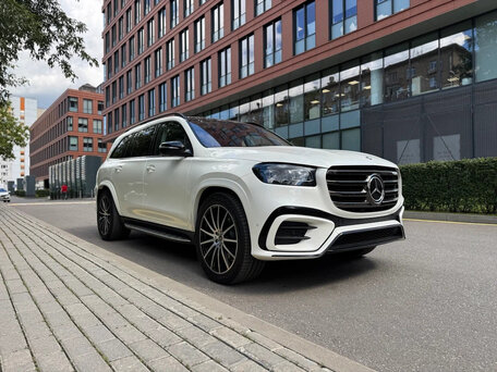 2025 Mercedes-Benz GLS 450 II (X167) Рестайлинг, белый, 16546000 рублей, вид 2