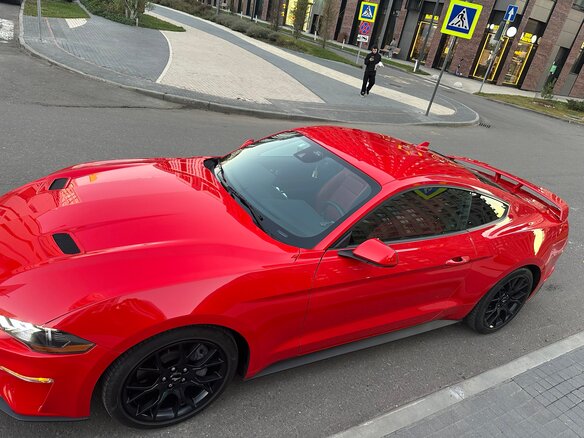 2021 Ford Mustang VI Рестайлинг, красный, 4200000 рублей - вид 20