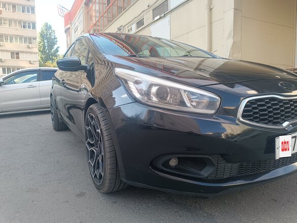 2012 Kia Ceed II, чёрный, 860000 рублей - вид 16