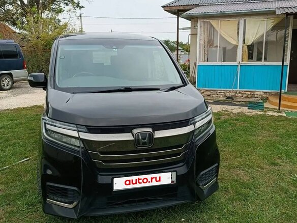 2019 Honda Stepwgn Spada V Рестайлинг, чёрный, 2400000 рублей - вид 1