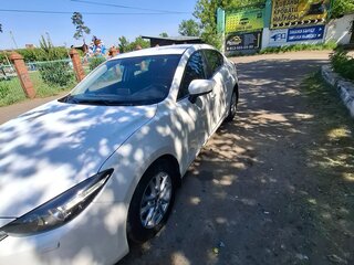 2018 Mazda 3 III (BM) Рестайлинг, белый, 1500000 рублей, вид 4