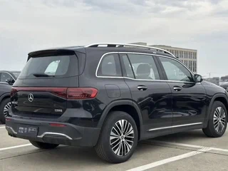 2025 Mercedes-Benz EQB 250+ I Рестайлинг, чёрный, 3780070 рублей, вид 2