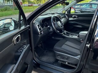 2023 Kia Sorento IV, чёрный, 3450000 рублей, вид 5