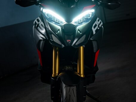 2026 Ducati Multistrada V4, белый, 4335000 рублей, вид 3