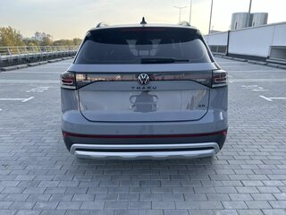 2025 Volkswagen Tharu XR, серый, 2000000 рублей, вид 5