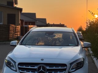 2019 Mercedes-Benz GLA 180 I (X156) Рестайлинг, белый, 1920000 рублей, вид 3