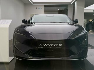 2026 Avatr 12, фиолетовый, 8290000 рублей, вид 2