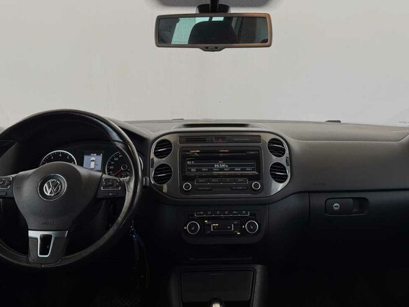 2012 Volkswagen Tiguan I Рестайлинг, чёрный, 1250000 рублей - вид 4
