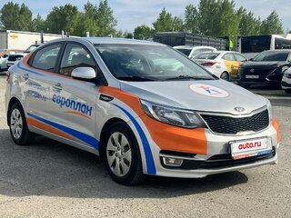 2017 Kia Rio III Рестайлинг, серебристый, 1271000 рублей, вид 3